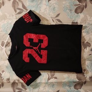 Boys (M) 10 -12  Nike Jordan t-shirt